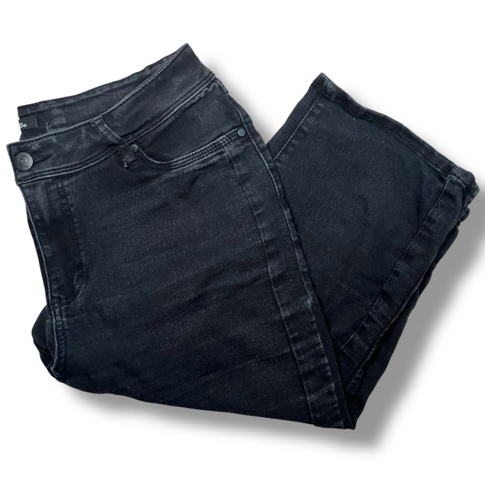 D. JEANS women’s plus size 16w capri black jeans